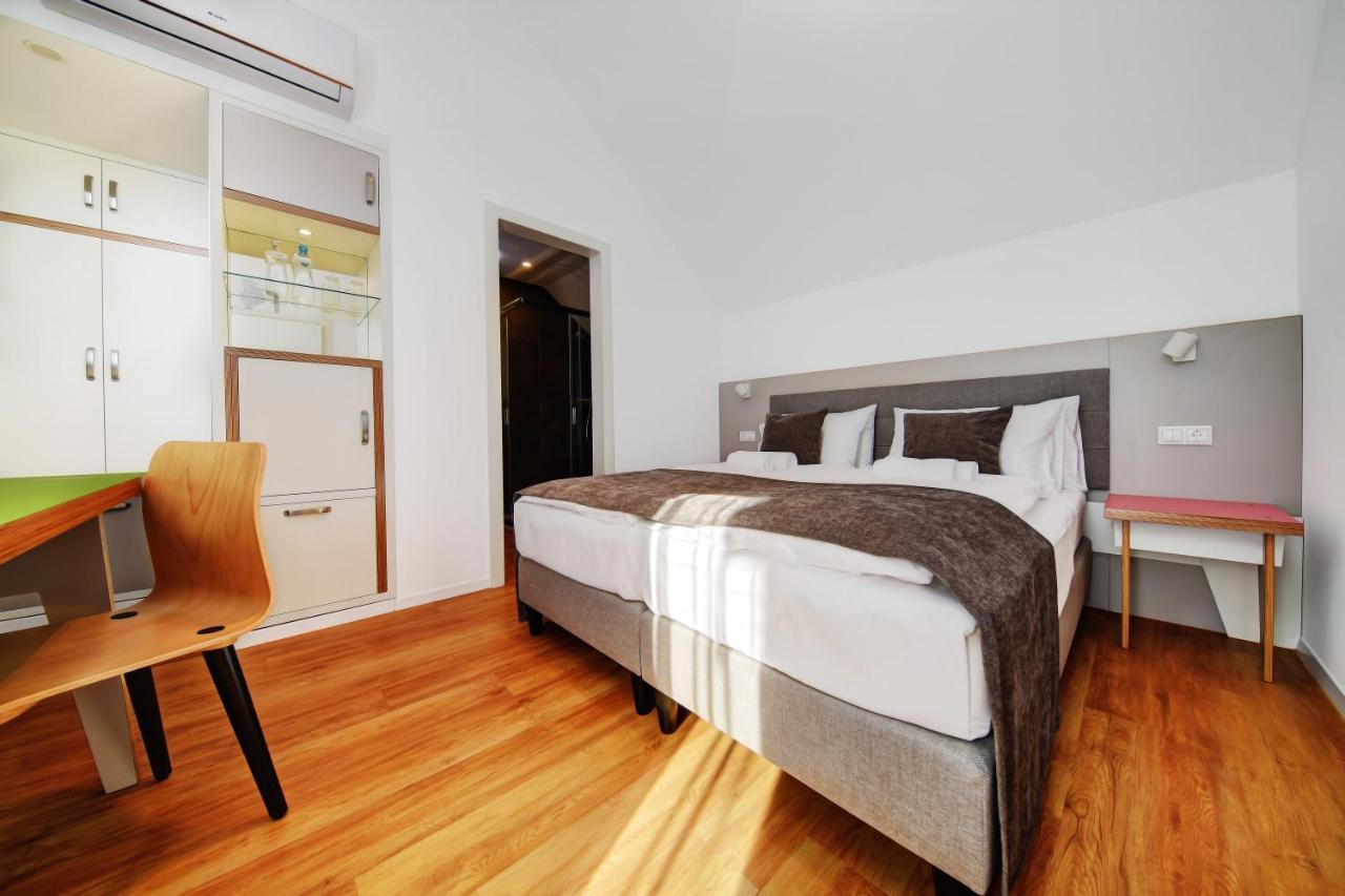 אסטרגום Fekete Sas Motel מראה חיצוני תמונה